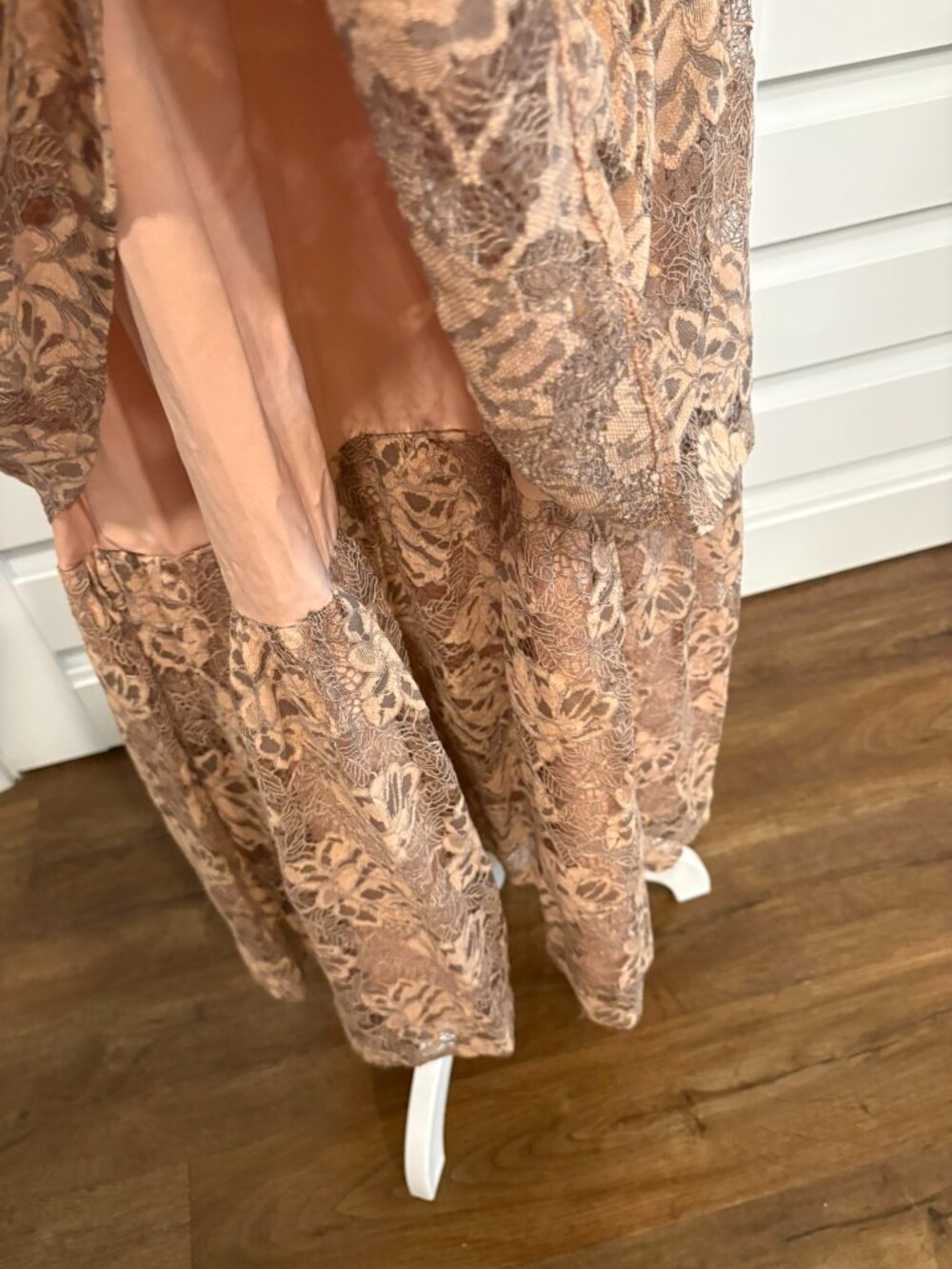 Petal & Pup Shania Brown Lace Bustier Tiered Maxi Dress Size M - Picture 9 of 13